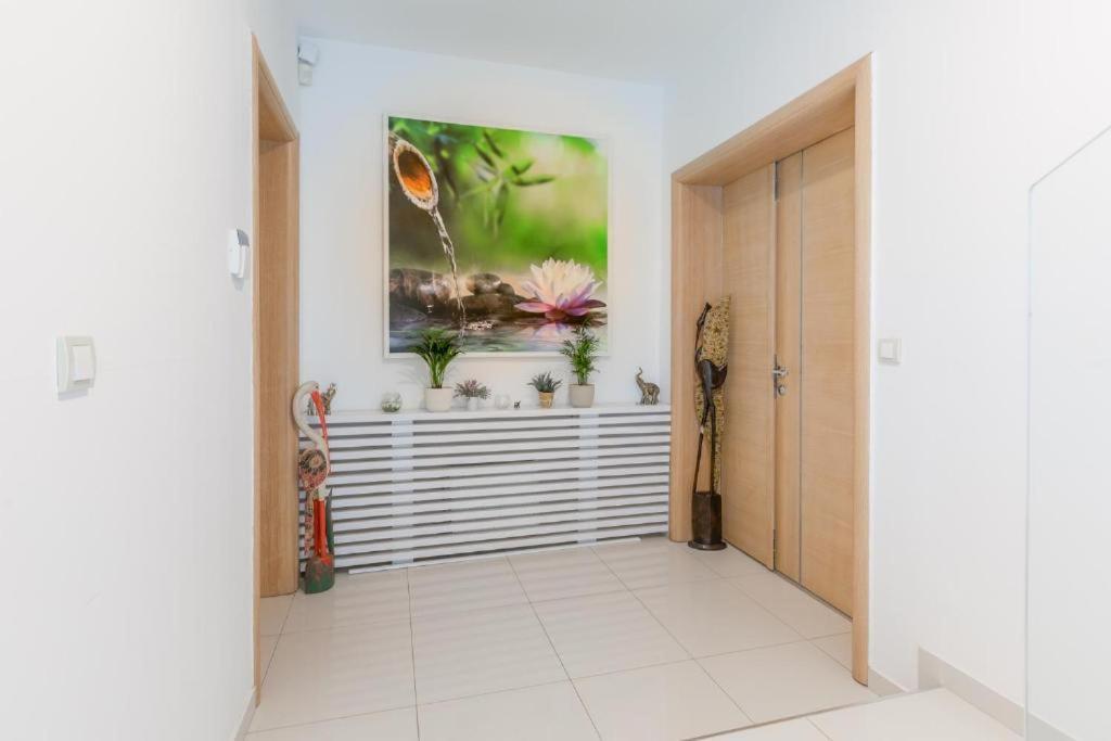 Aparthotel Lux Hedonistic Life Novi Sad Exterior foto